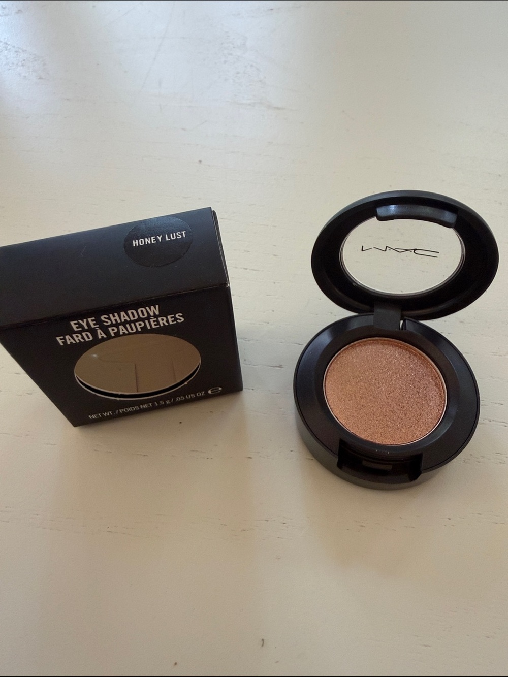 MAC Cosmetics Honey Lust Shimmer Peach Single Eyeshadow